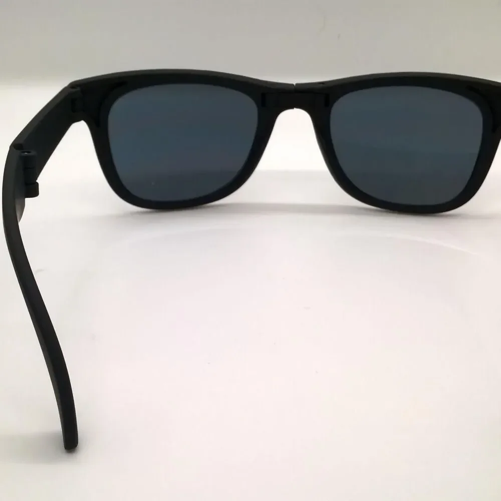 Carnival cruise foldable